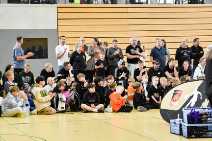 009